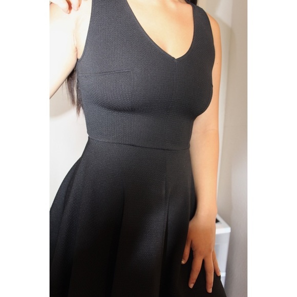 💲💲BLACKOUT DRESS 💲💲 - Picture 3 of 4